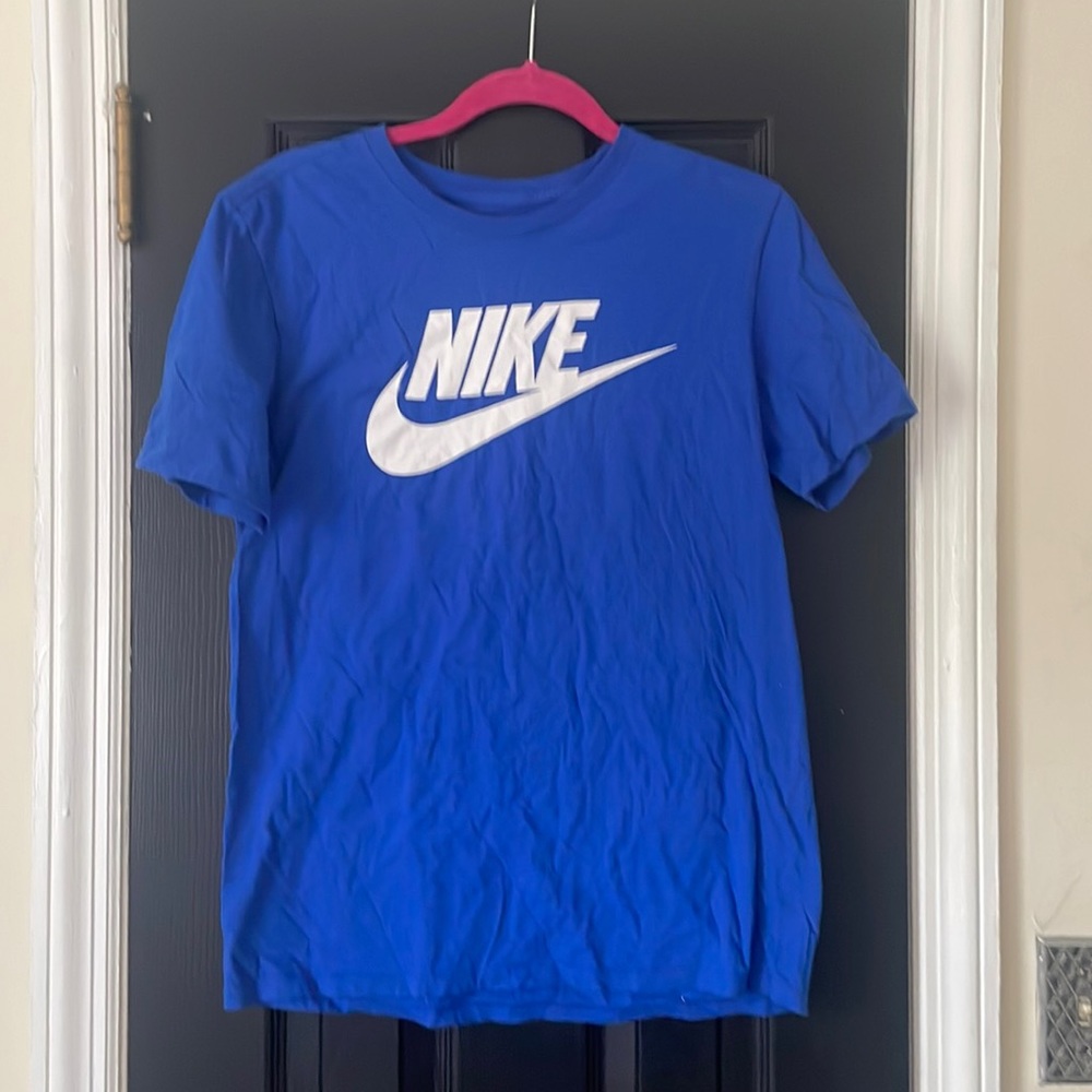 Nike t shirt